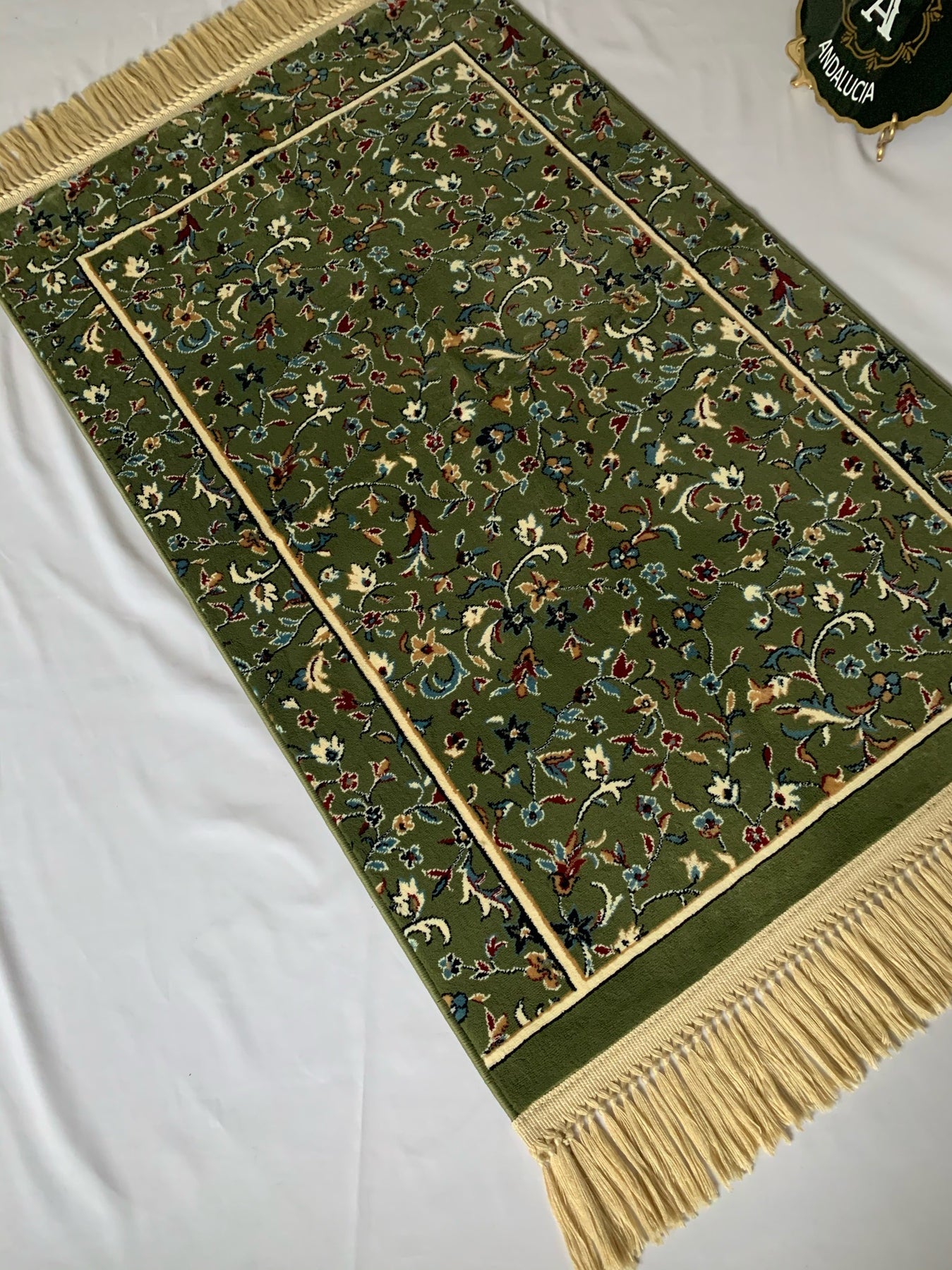 Al Rawdah Premium Prayer Rug 8MM – Andalucia Islamic Gifts